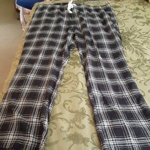 Old Navy Black and White Lounge Pants- Brand New